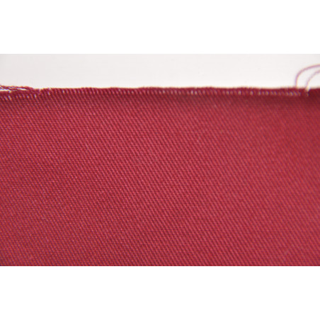 Tissu KG 308, Sergé majoritaire polyester, 245g/m², Bordeaux Tissu KG 308, Sergé majoritaire polyester, 245g/m², Bordeaux