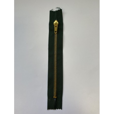 Fermeture à glissière métal standard maille 6 verte 17 cm