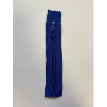 Fermeture à glissière nylon standard maille 6 bleue 13 cm Fermeture à glissière nylon standard maille 6 bleue 13 cm
