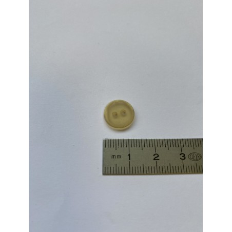 Bouton beige 2 trous 12 mm Bouton beige 2 trous 12 mm
