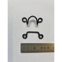 Agrafes métalliques noires