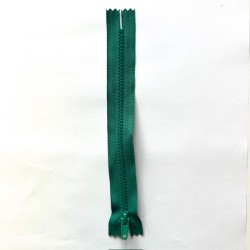 Fermeture à glissière Injectée standard maille 6 Vert 22 cm